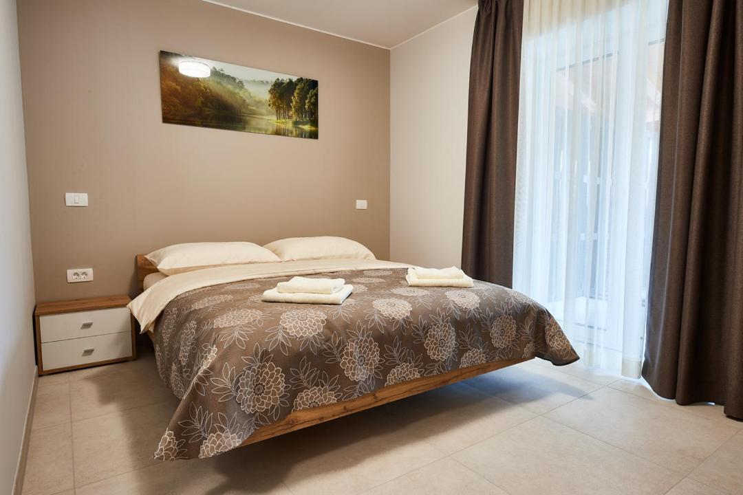 Posestvo Rouna - Winery And Apartments Vipava Luaran gambar